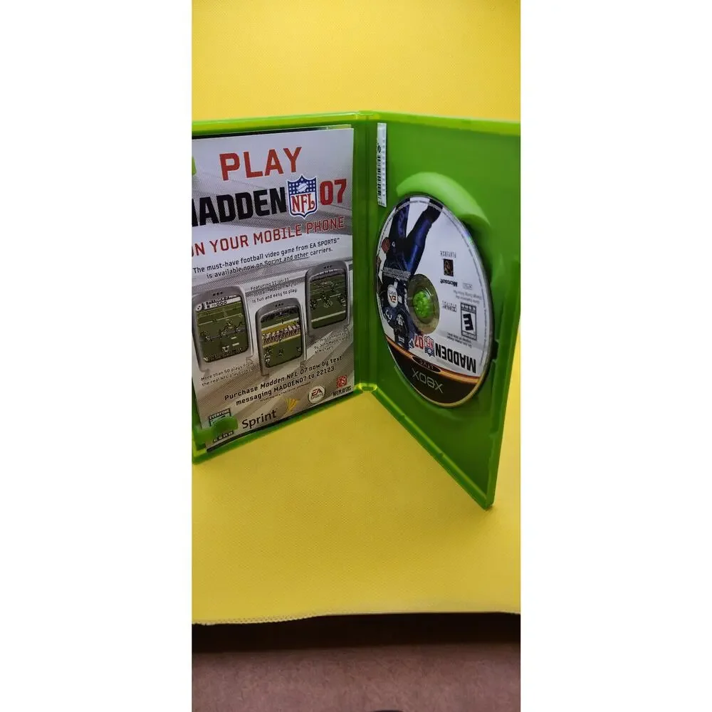 Madden NFL 07 (Microsoft‎ Xbox, 2006)